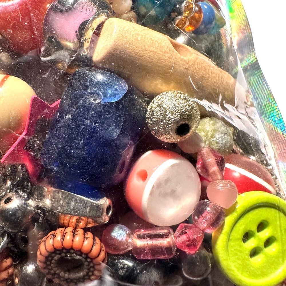 Vibrant Craft/Jewelry Supplies - 3LBs - Picture 7 of 16